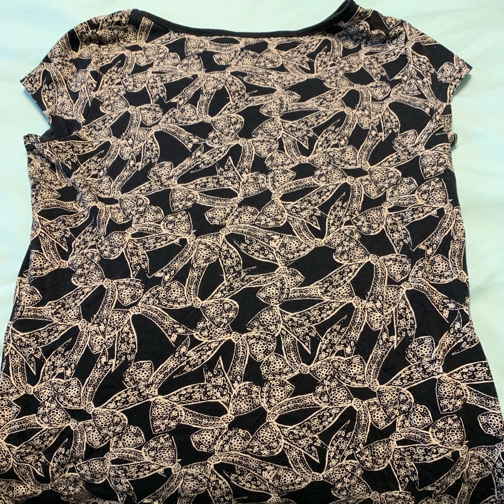 Classic black and white Dorothy Perkins blouse